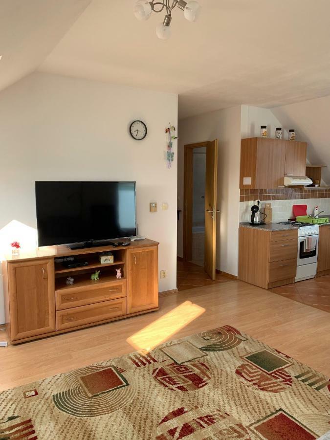 Apartments Biely Kostol Εξωτερικό φωτογραφία